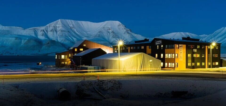 Svalbard Folkehøgskole Svalbard Folkehøgskole