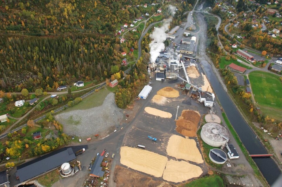 Da Södra i 2012 la ned produksjonen i fabrikken i Follafoss, dukket det østerrikske selskapet Mayr-Melnhof opp og fikk i gang produksjonen igjen litt over et år senere. Nå skal produksjonen økes kraftig. (Foto: Meyr-Melnhof)