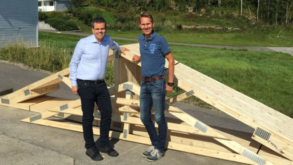 GÅR SAMMEN: Stene Bergsløkken (Direktør Optimera Prefab) og Lyder Naglestad (Daglig leder Naglestad Bruk AS).