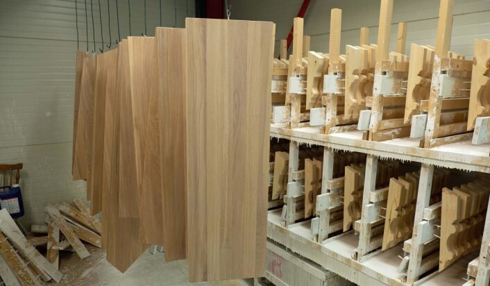 Overflatebehandlingen har kommet til de siste årene – det bidrar til at omsetningen har sunket mye mindre enn produksjonsvolumet. (Foto: Georg Mathisen)<br /> Overflatebehandlingen har kommet til de siste årene – det bidrar til at omsetningen har sunket mye mindre enn produksjonsvolumet. (Foto: Georg Mathisen)<br /> 