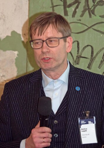 Når arbeidet gjøres på fabrikken i stedet for på byggeplassen, blir resultatet høyere kvalitet til lavere pris, sier Kodumaja-sjef Andrus Leppik. Når arbeidet gjøres på fabrikken i stedet for på byggeplassen, blir resultatet høyere kvalitet til lavere pris, sier Kodumaja-sjef Andrus Leppik.