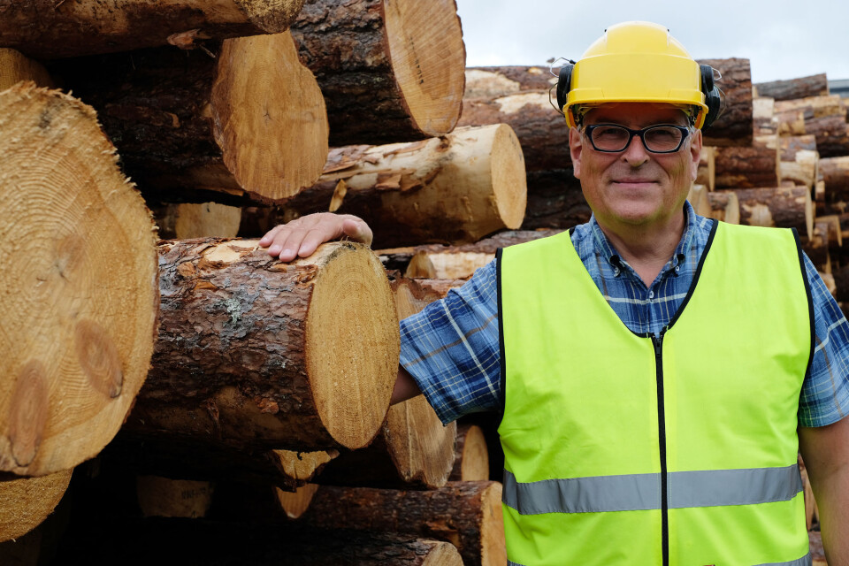 Direktør Knut Berg ved Moelven Våler ønsker velkommen til åpen dag. (Arkivfoto: Moelven)