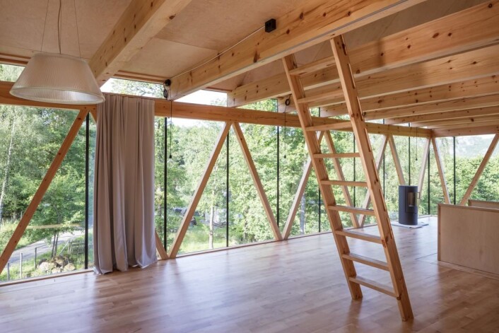 Arkitektkontoret Stiv Kuling AS: «A room with a wiew» i Lyngdal. (Foto: Arkitekten) Arkitektkontoret Stiv Kuling AS: «A room with a wiew» i Lyngdal. (Foto: Arkitekten)