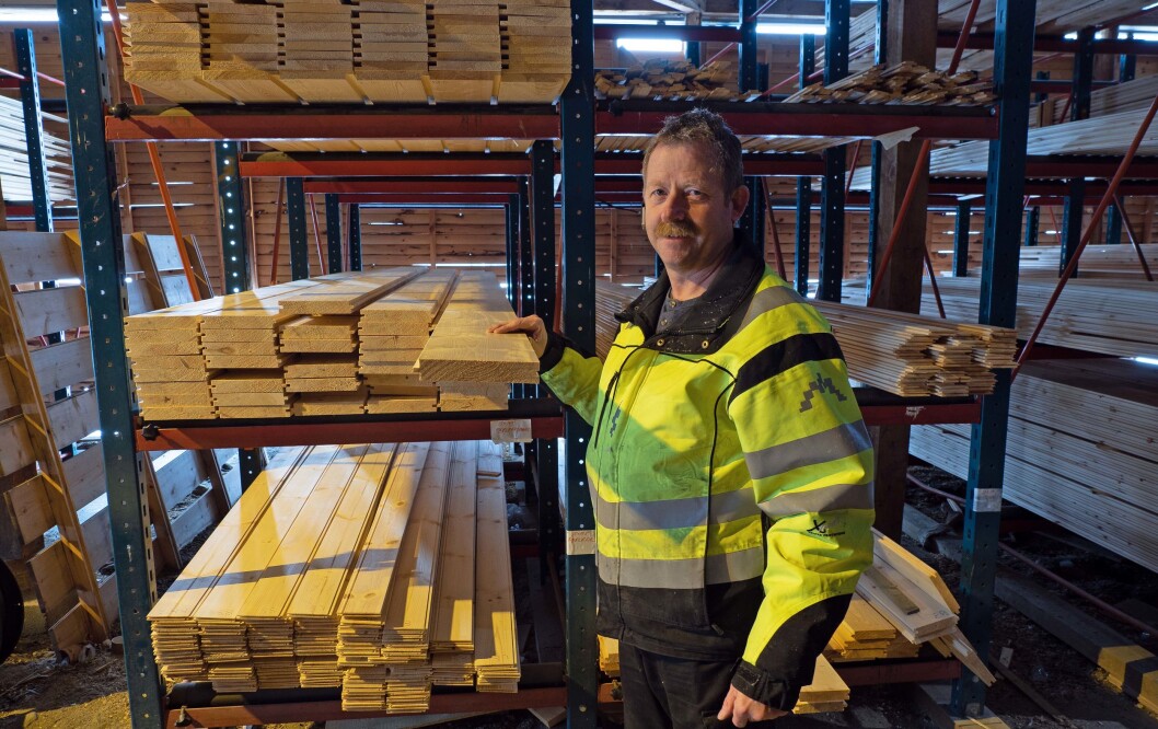 Gulvplanker i solide dimensjoner er blant produktene fra Langmorkje. Gulvplanker i solide dimensjoner er blant produktene fra Langmorkje.