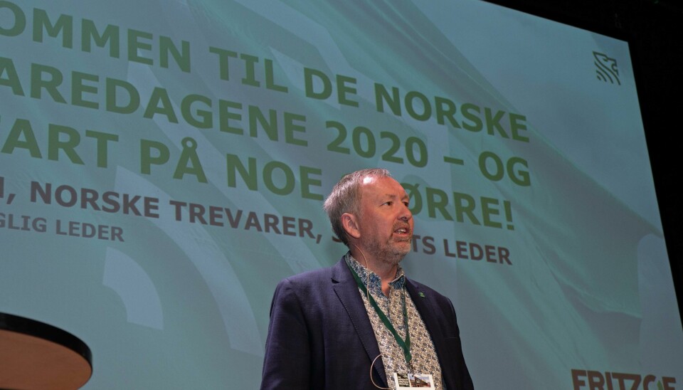 Norske Trevarer inviterer til trevaredager i mai 2021 – her styreleder Ole Olsen på de siste trevaredagene.