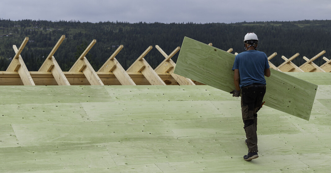 WeatherPly™ er utviklet for å forenkle byggeprosessen ved at undertak kan stå utildekket i byggeperioden. WeatherPly™ er utviklet for å forenkle byggeprosessen ved at undertak kan stå utildekket i byggeperioden.