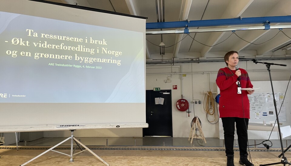 Statssekretær Nancy Porsanger Anti var blant de som var tilstede på bedriftsbesøket. Statssekretær Nancy Porsanger Anti var blant de som var tilstede på bedriftsbesøket.